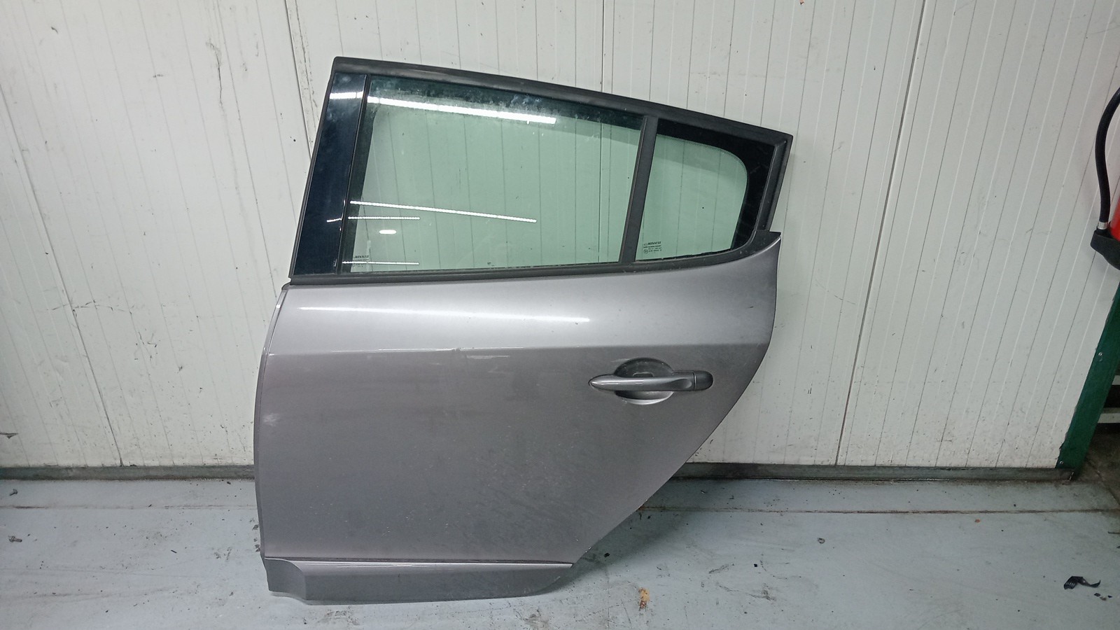 Rear Door Left RENAULT MEGANE III Hatchback (BZ0/1_) | 08 -  Imagem-1