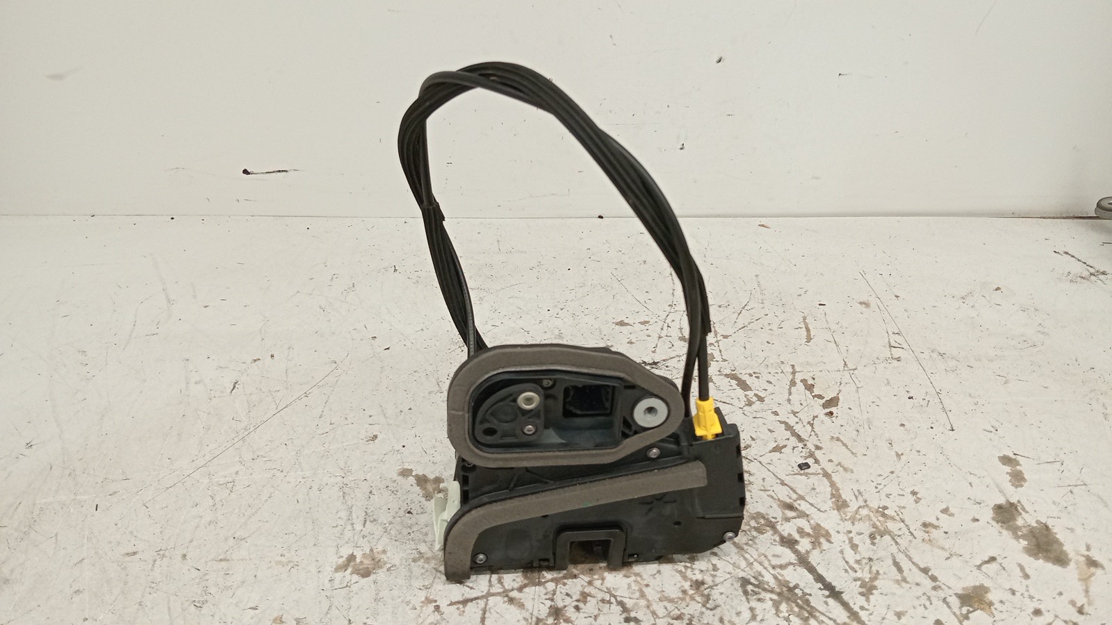 Fecho da Porta Frente Esq OPEL ASTRA K Sports Tourer (B16) | 15 -  Imagem-1