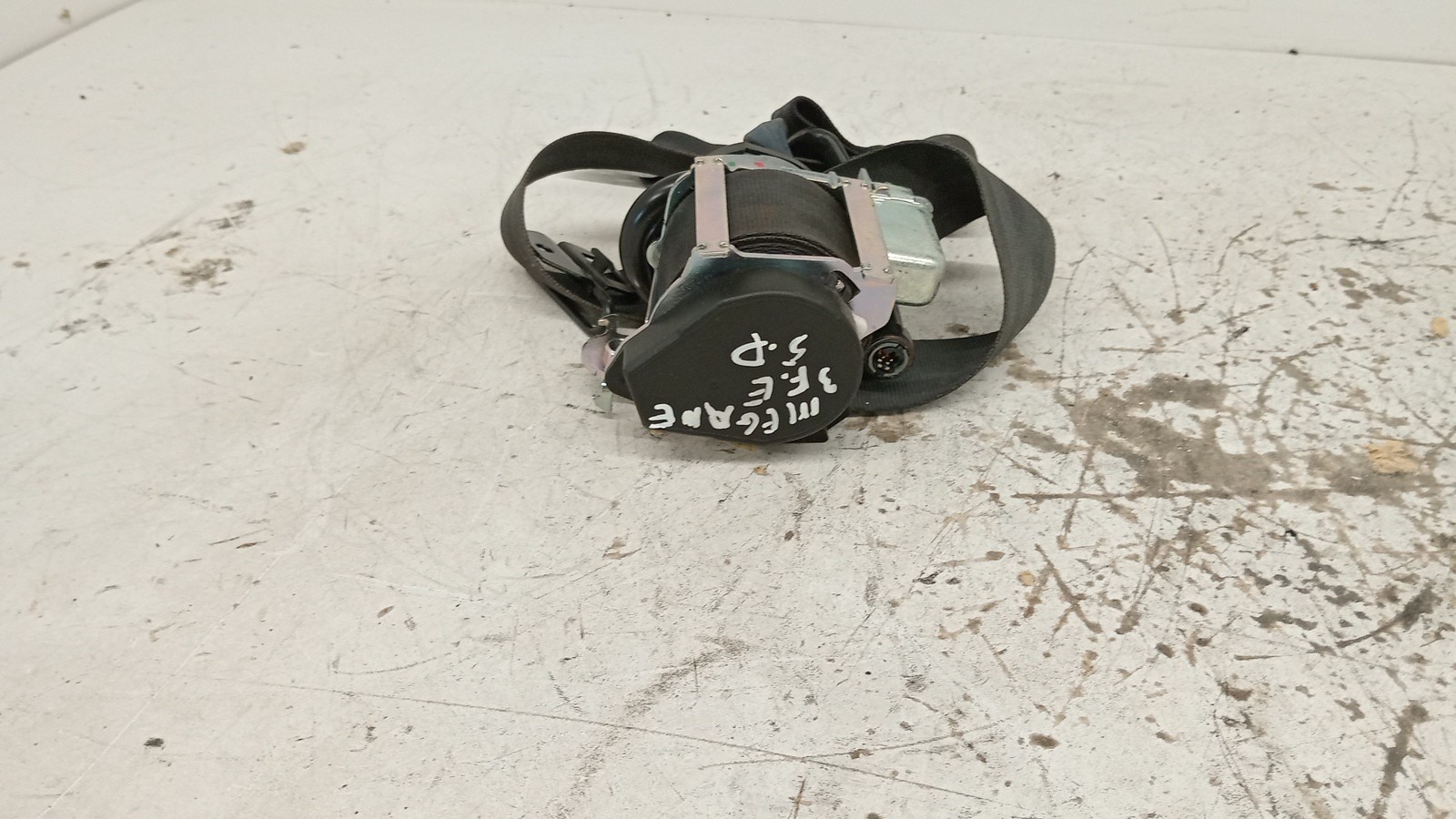 Pre-Tensioners/Belts RENAULT MEGANE III Hatchback (BZ0/1_) | 08 -  Imagem-1