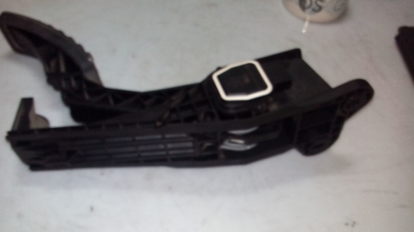 Pedal Electrico MERCEDES-BENZ - ID S_60080