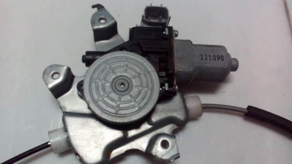 Elevador Frente Dto Electrico NISSAN - ID S_62278