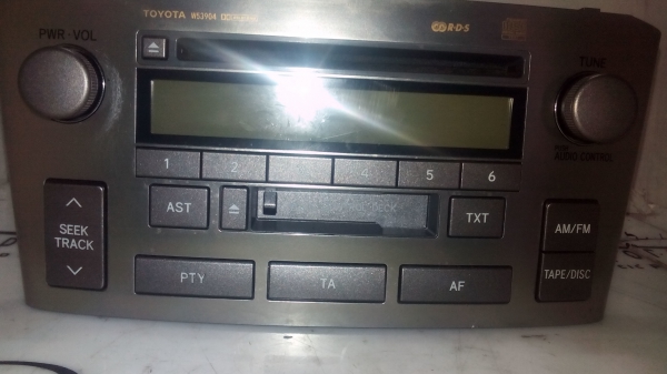 Radio TOYOTA AVENSIS (_T25_) | 03 - 08 Imagem-1
