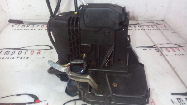 Fecho da Porta Frente Dto MERCEDES-BENZ C-CLASS Coupe Sport (CL203) | 01 - 11 Imagem-1