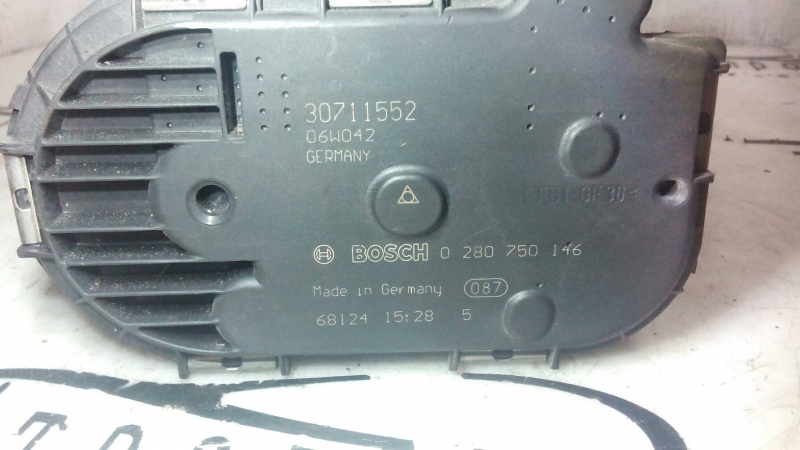 Corpo de Injeção / corpo de borboleta FORD FOCUS II (DA_, HCP, DP) | 04 - 13 Imagem-1