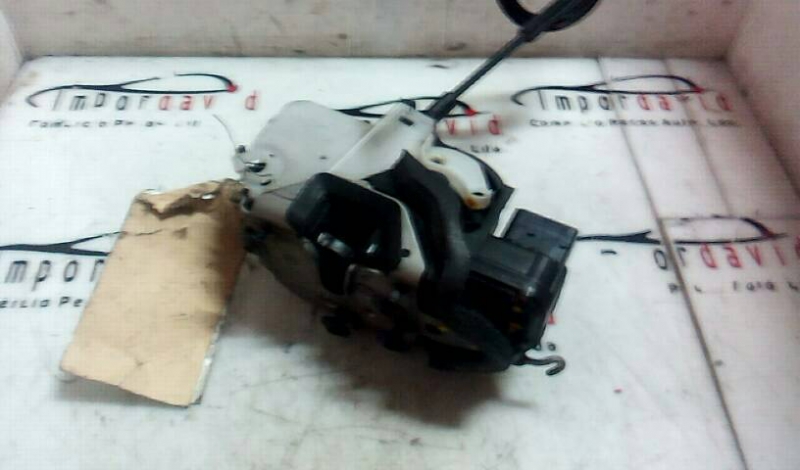 Fecho da Porta Frente Dto OPEL INSIGNIA A (G09) | 08 - 17 Imagem-1