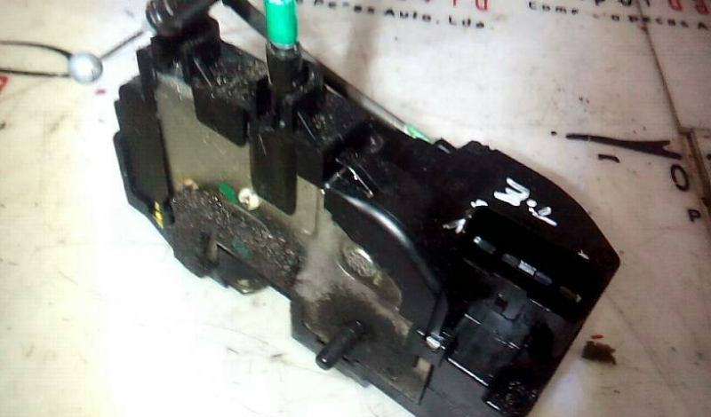 Fecho da Porta Trás Esq NISSAN QASHQAI / QASHQAI +2 I (J10, NJ10, JJ10E) | 06 - 14 Imagem-1