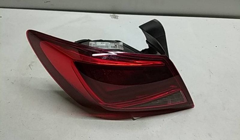 Farolim Stop Esq SEAT - ID S_71509