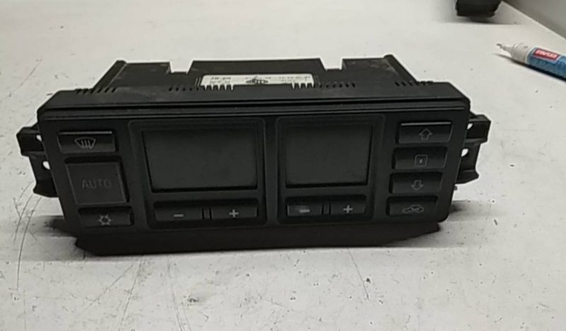 Comando de Chaufagem AUDI A4 (8D2, B5) | 94 - 01 Imagem-1
