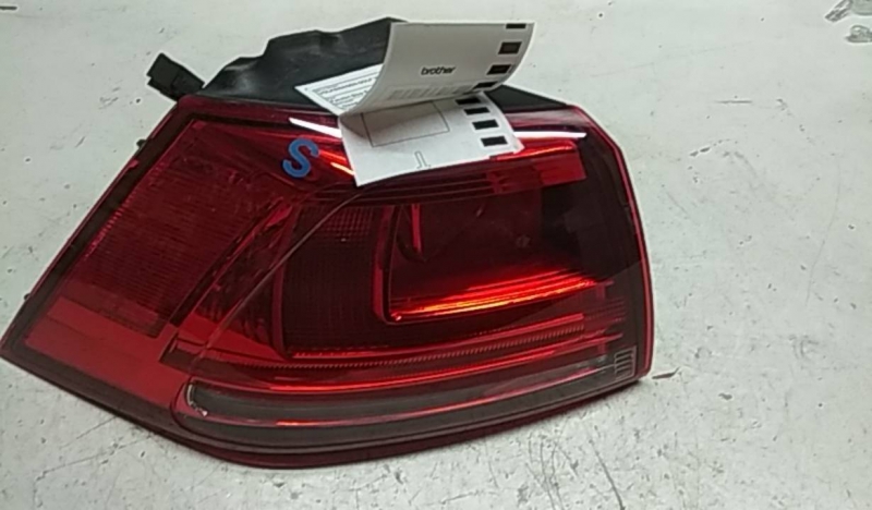 Farolim Stop Esq VOLKSWAGEN - ID S_77545