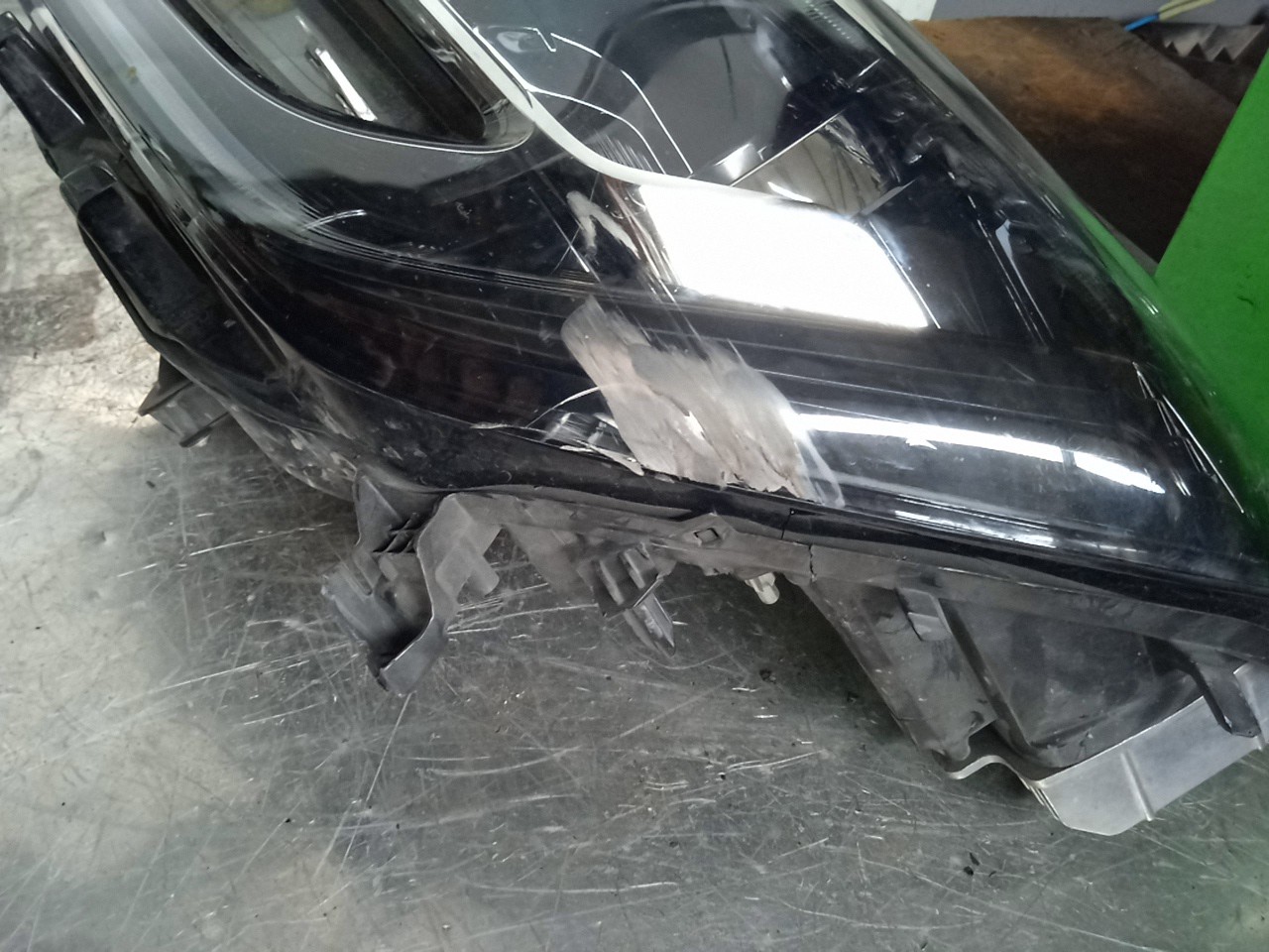 Otica/Farol ES Xenon RENAULT MEGANE IV Hatchback (B9A/M/N_) | 15 -  Imagem-2