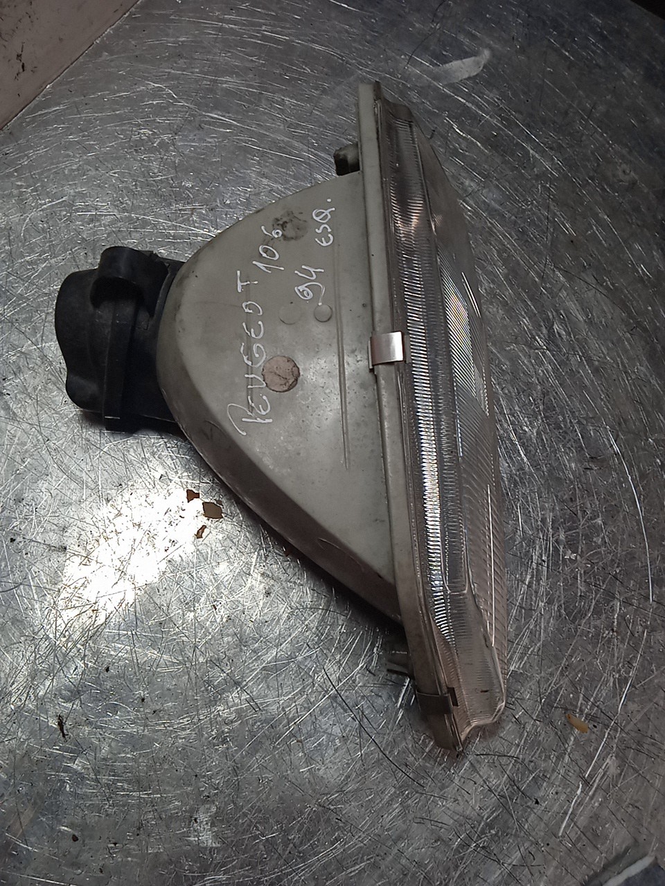 Left Headlight PEUGEOT 106 I (1A, 1C) | 91 - 96 Imagem-1