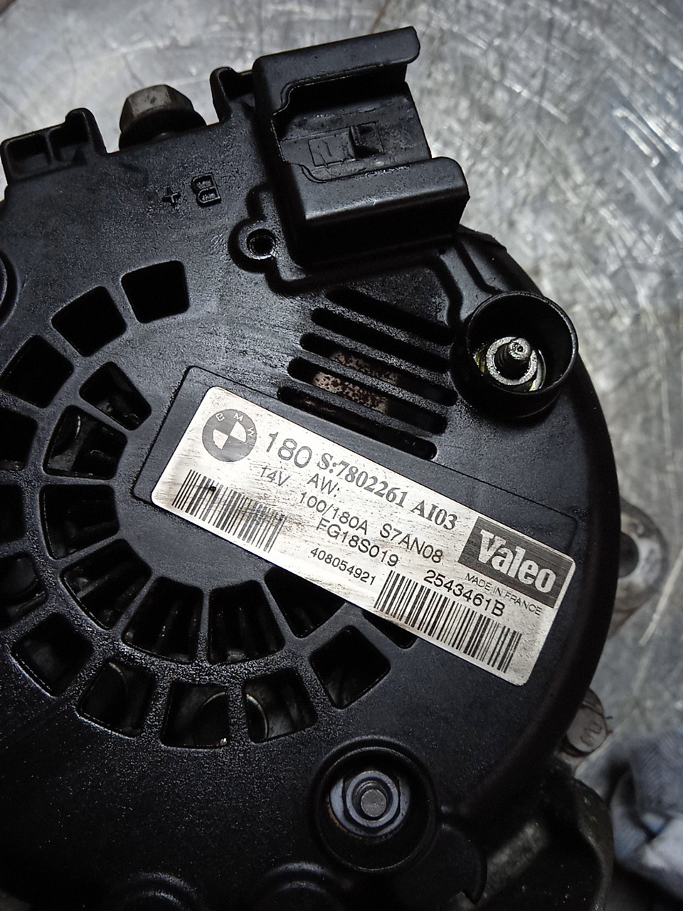 Alternador BMW 1 (E87) | 03 - 13 Imagem-0