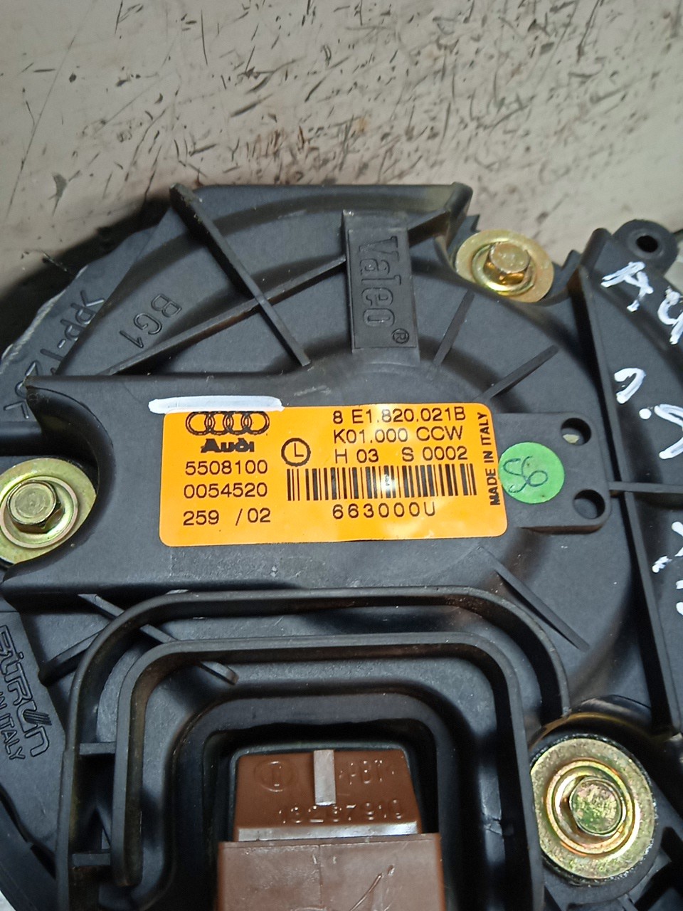 Motor Sofagem AUDI A4 (8E2, B6) | 00 - 05 Imagem-1