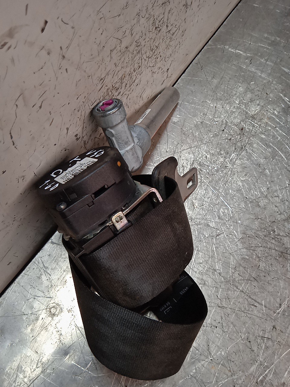 Cinto FT DT VOLVO V50 (545) | 03 - 12 Imagem-1