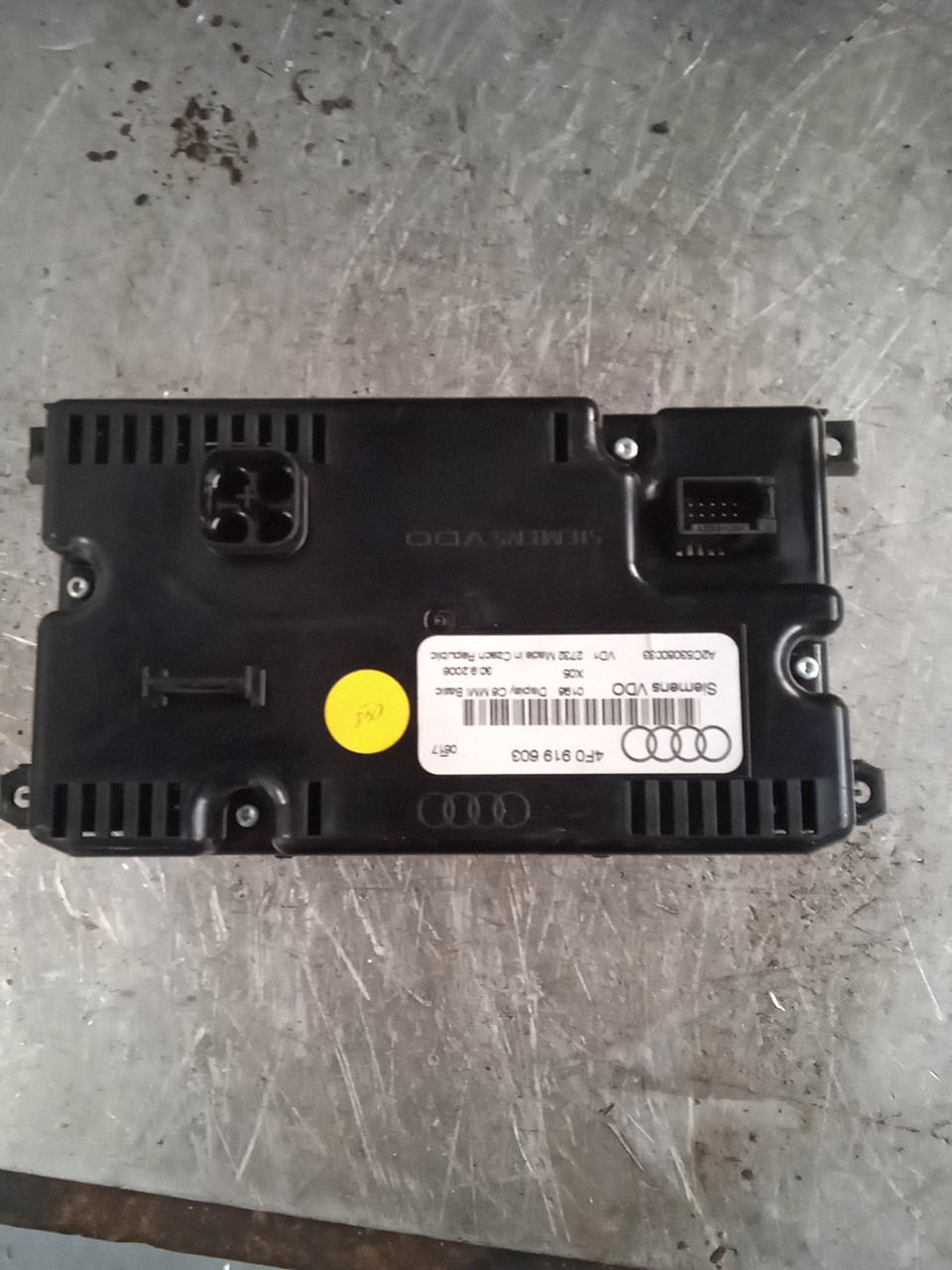 Display/Ecra de Informações AUDI A6 (4F2, C6) | 04 - 11 Imagem-1