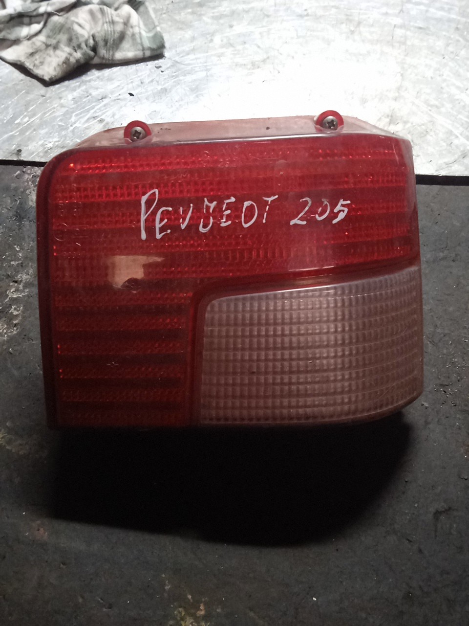 Farolim DT PEUGEOT 205 Caixa | 83 - 90 Imagem-0