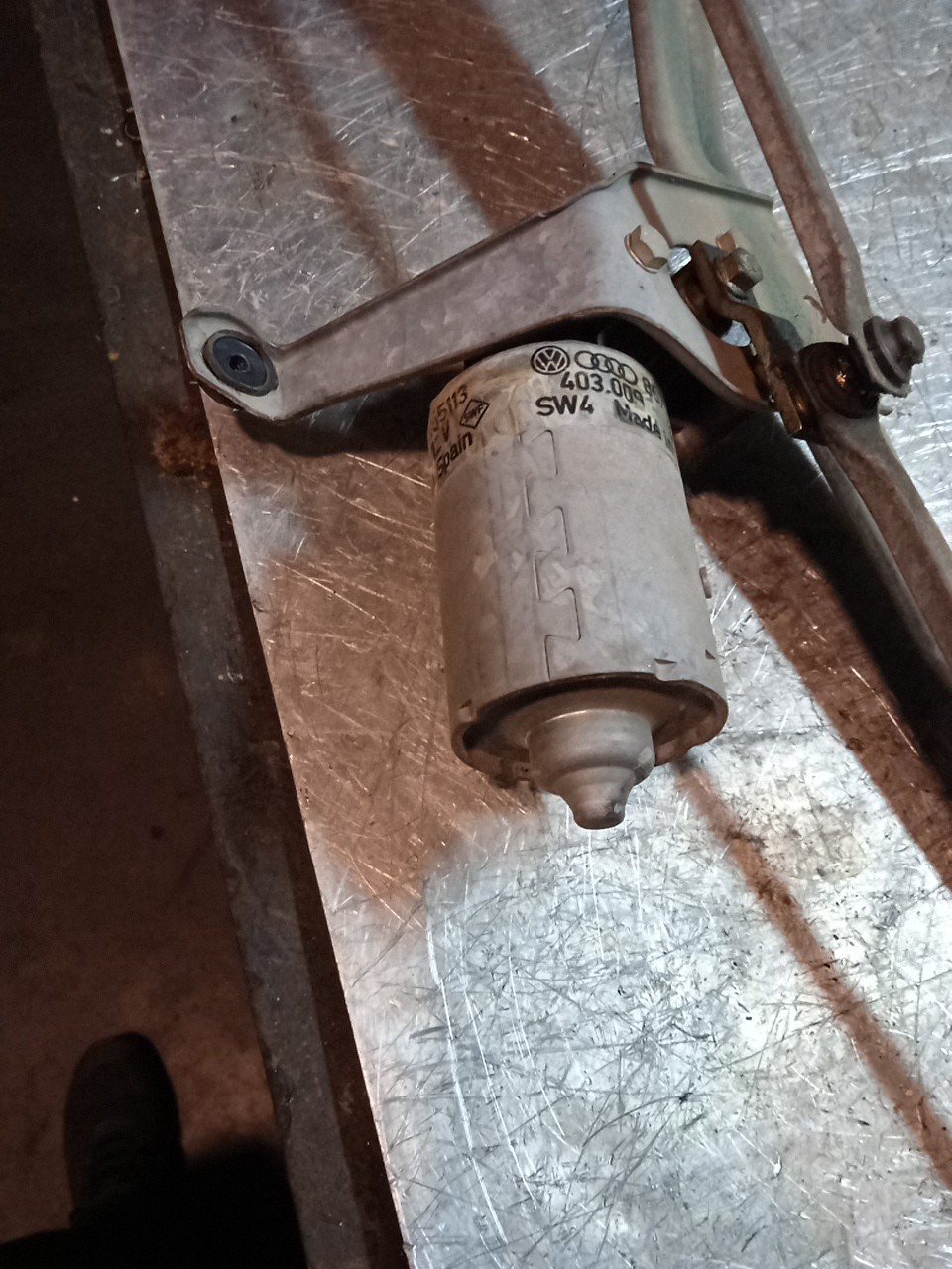 Motor Limpa Vidros FT VOLKSWAGEN POLO (6N2) | 99 - 01 Imagem-1