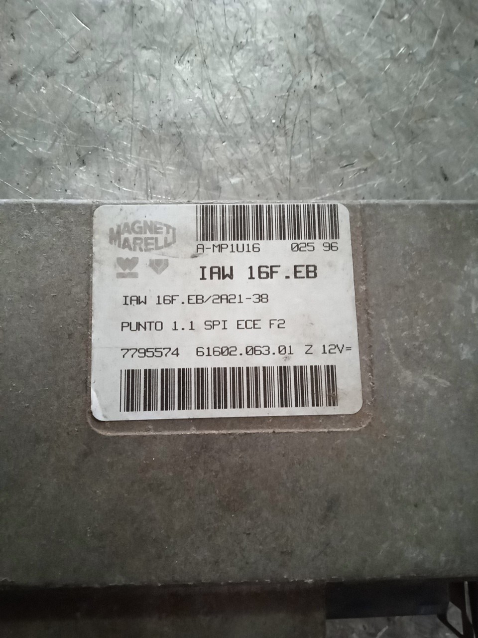 Centralina do Motor/ECU FIAT PUNTO Van (176_) | 96 - 00 Imagem-1