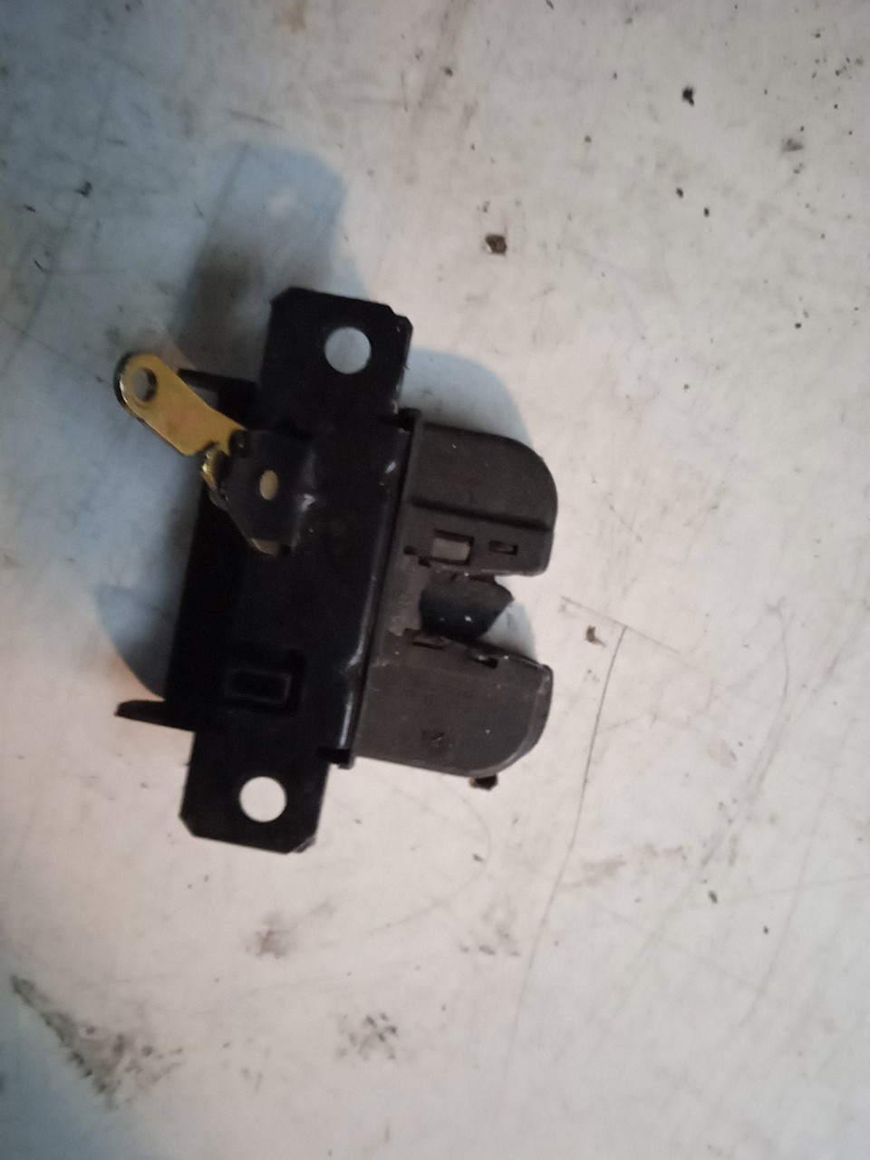 Fechadura/Fecho da Mala VOLKSWAGEN GOLF IV (1J1) | 97 - 07 Imagem-1