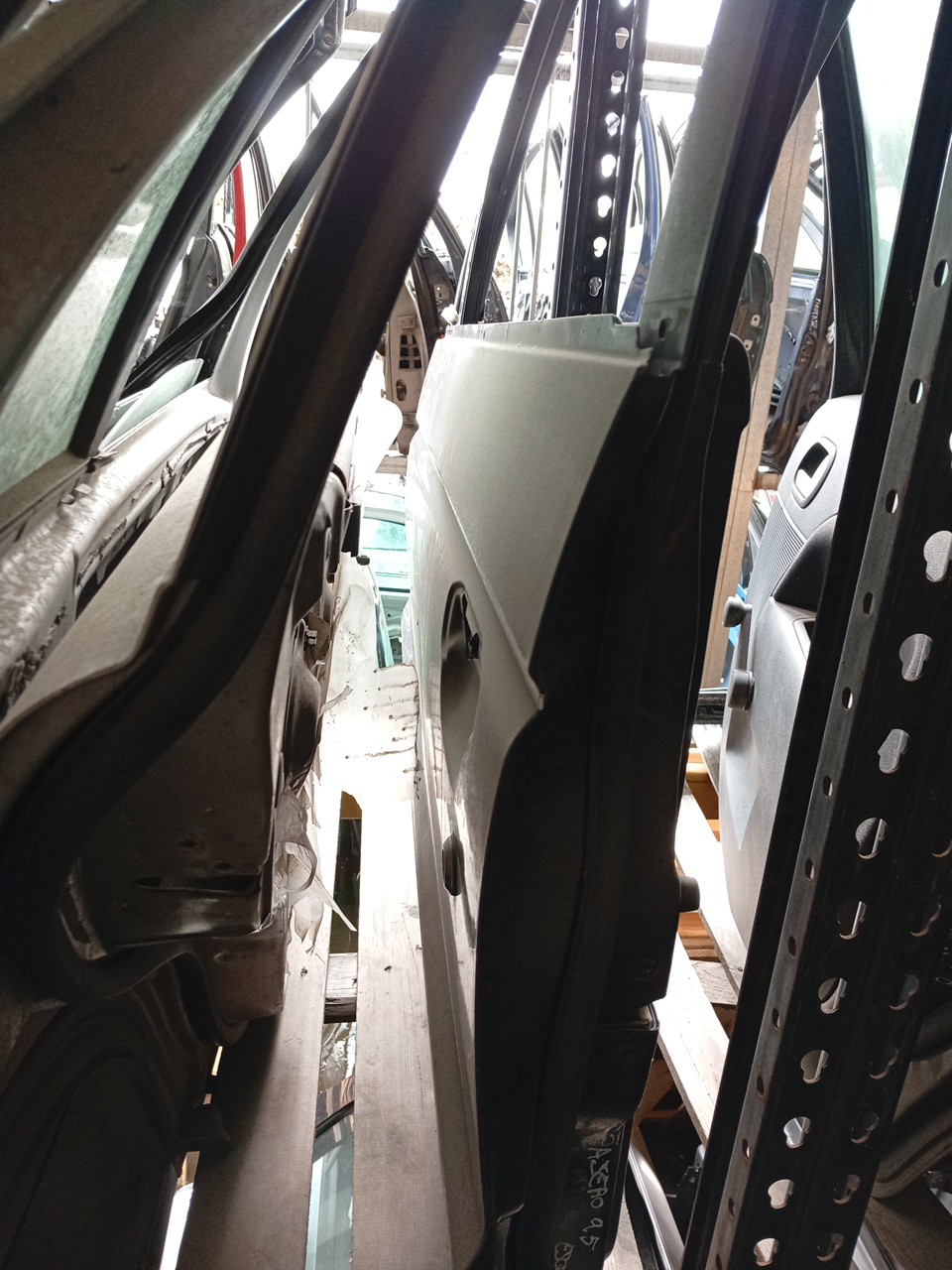 Front Door Left  MITSUBISHI PAJERO CLASSIC (V2_W) | 01 -  Imagem-1