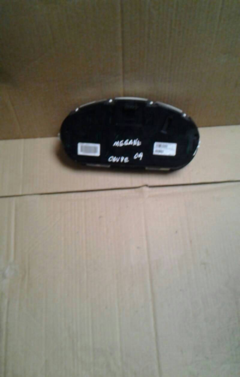 Quadrante RENAULT MEGANE III Coupé (DZ0/1_) | 08 -  Imagem-1