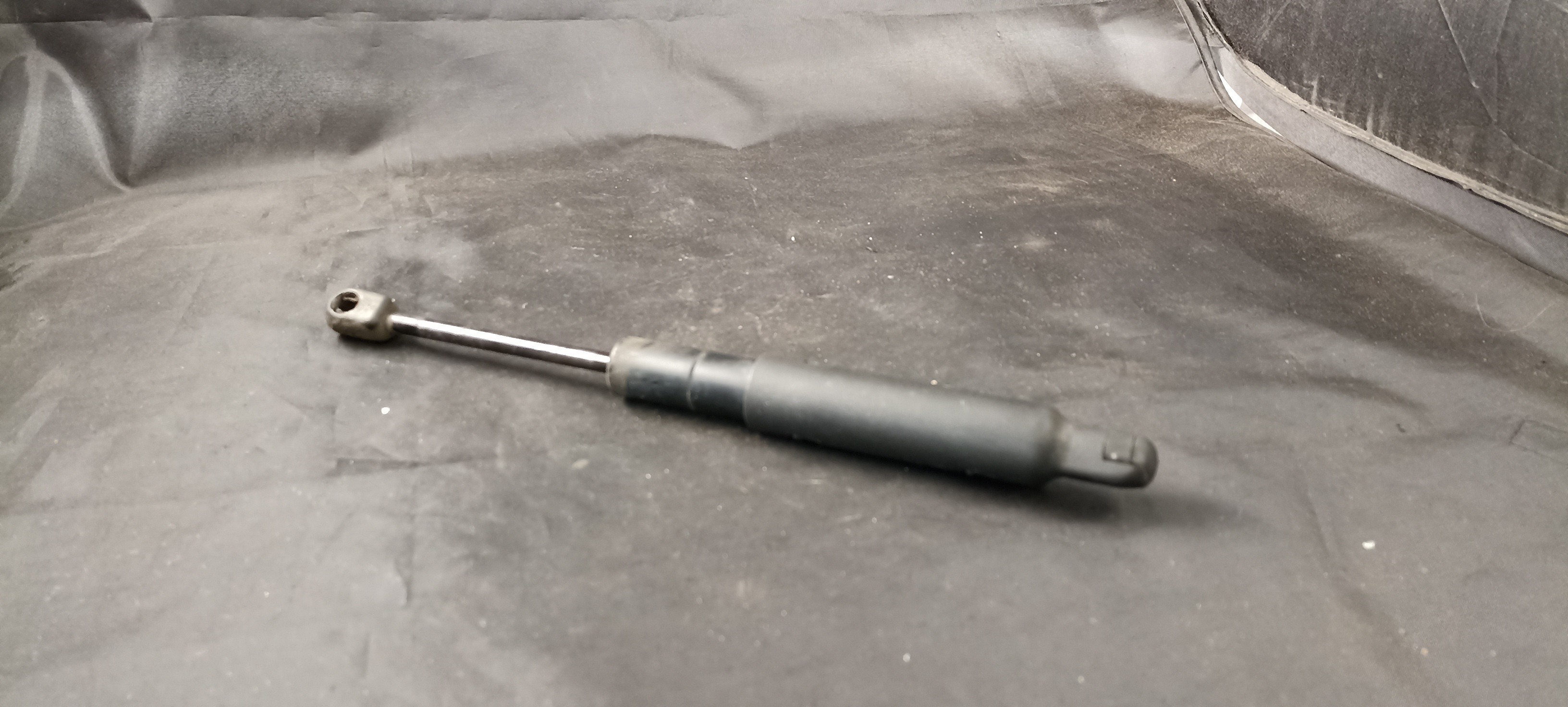 Amortecedor Capo MERCEDES-BENZ S-CLASS (W221) | 05 - 13