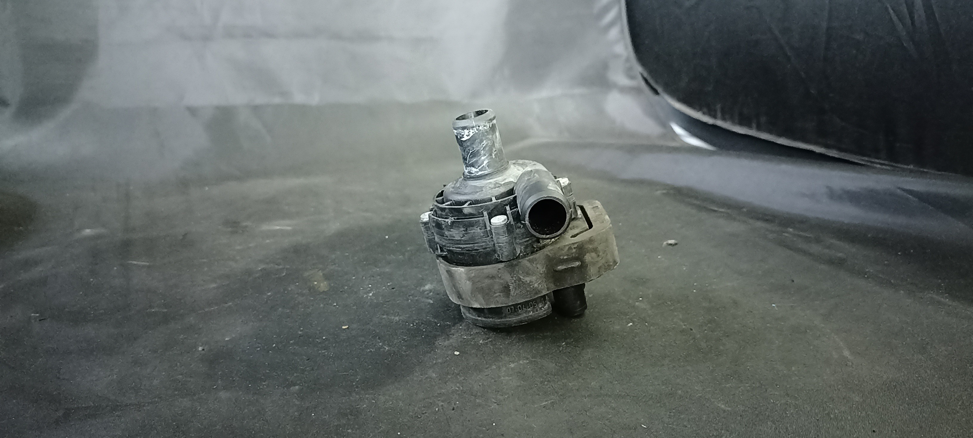 Bomba MERCEDES-BENZ E-CLASS (W211) | 02 - 09