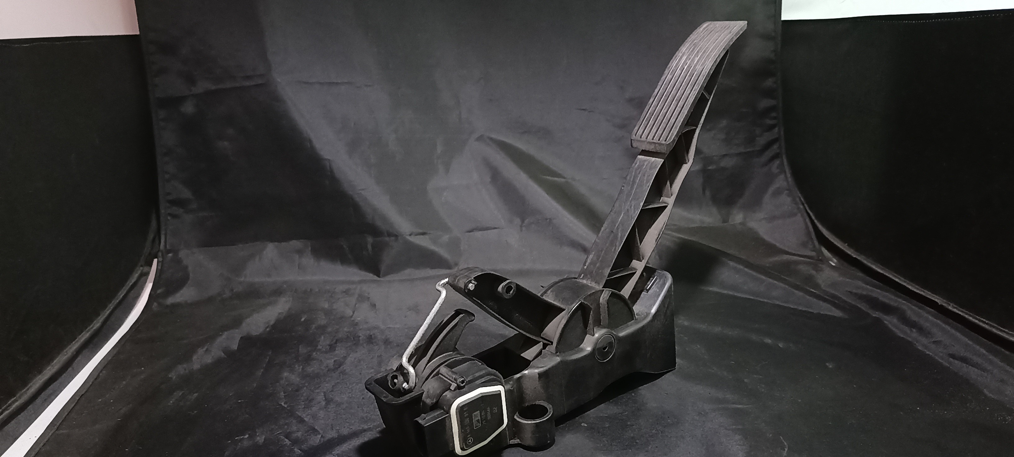 Pedal MERCEDES-BENZ A-CLASS (W169) | 04 - 12