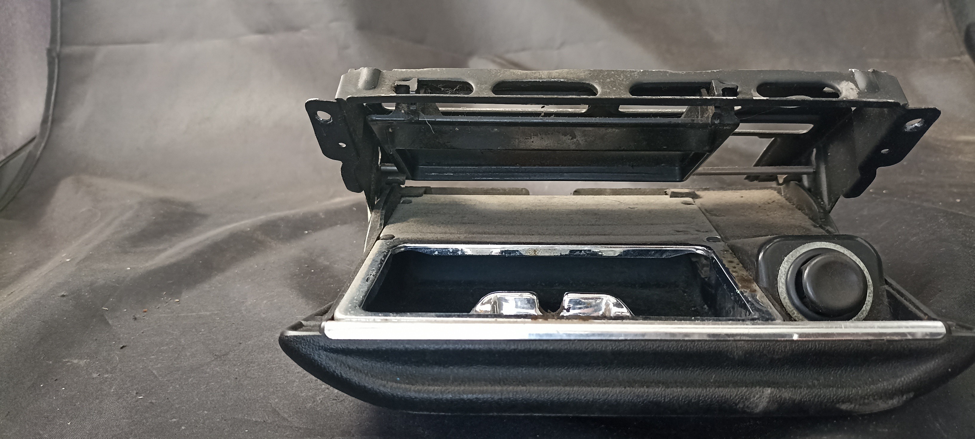 Cinzeiro MERCEDES-BENZ 190 (W201) | 82 - 93