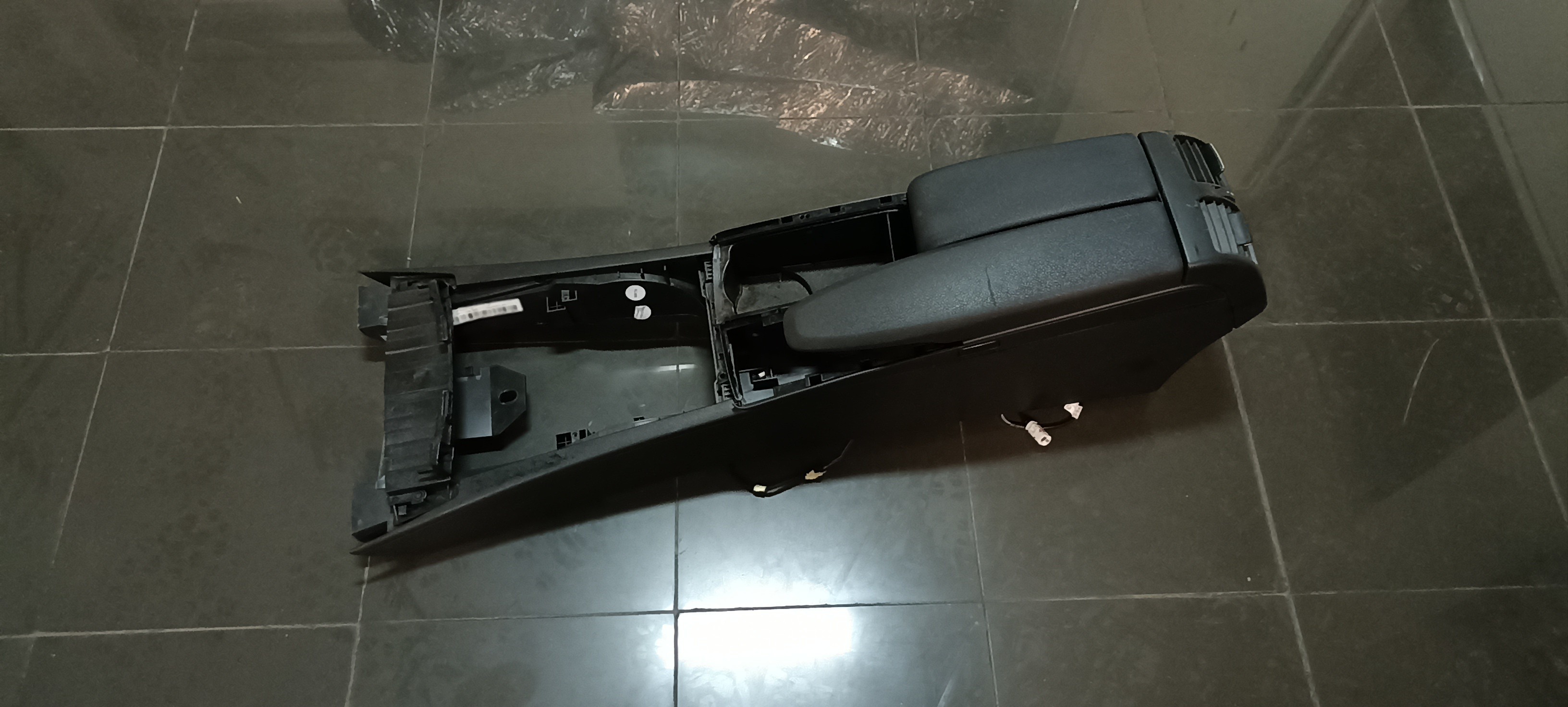 Apoio Braço MERCEDES-BENZ C-CLASS (W204) | 07 - 15
