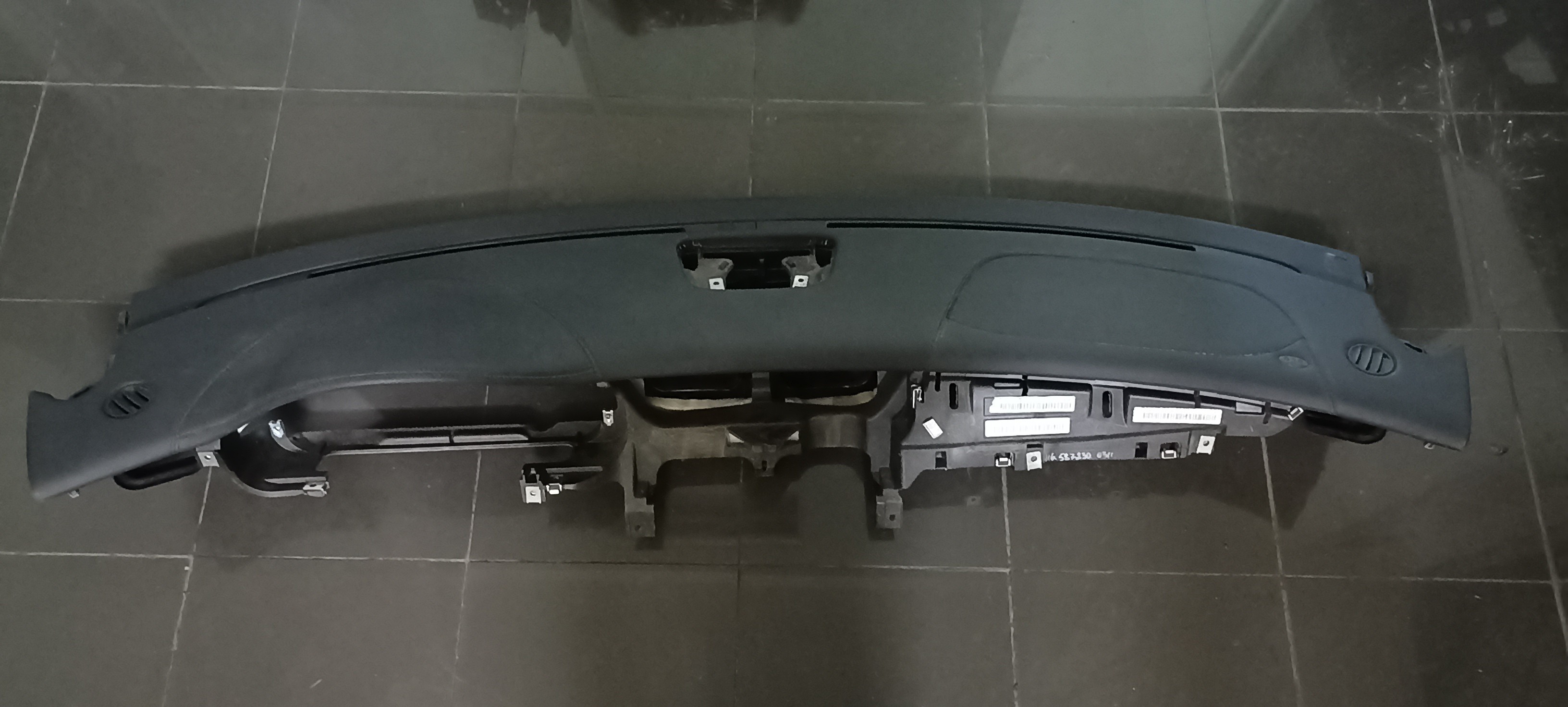Tableau de bord MERCEDES-BENZ CLS (C219) | 04 - 11