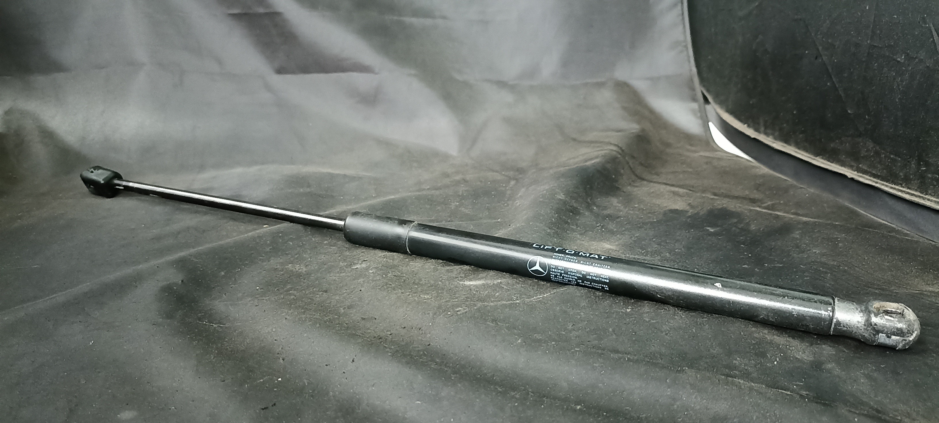 Amortecedor Mala MERCEDES-BENZ A-CLASS (W169) | 04 - 12