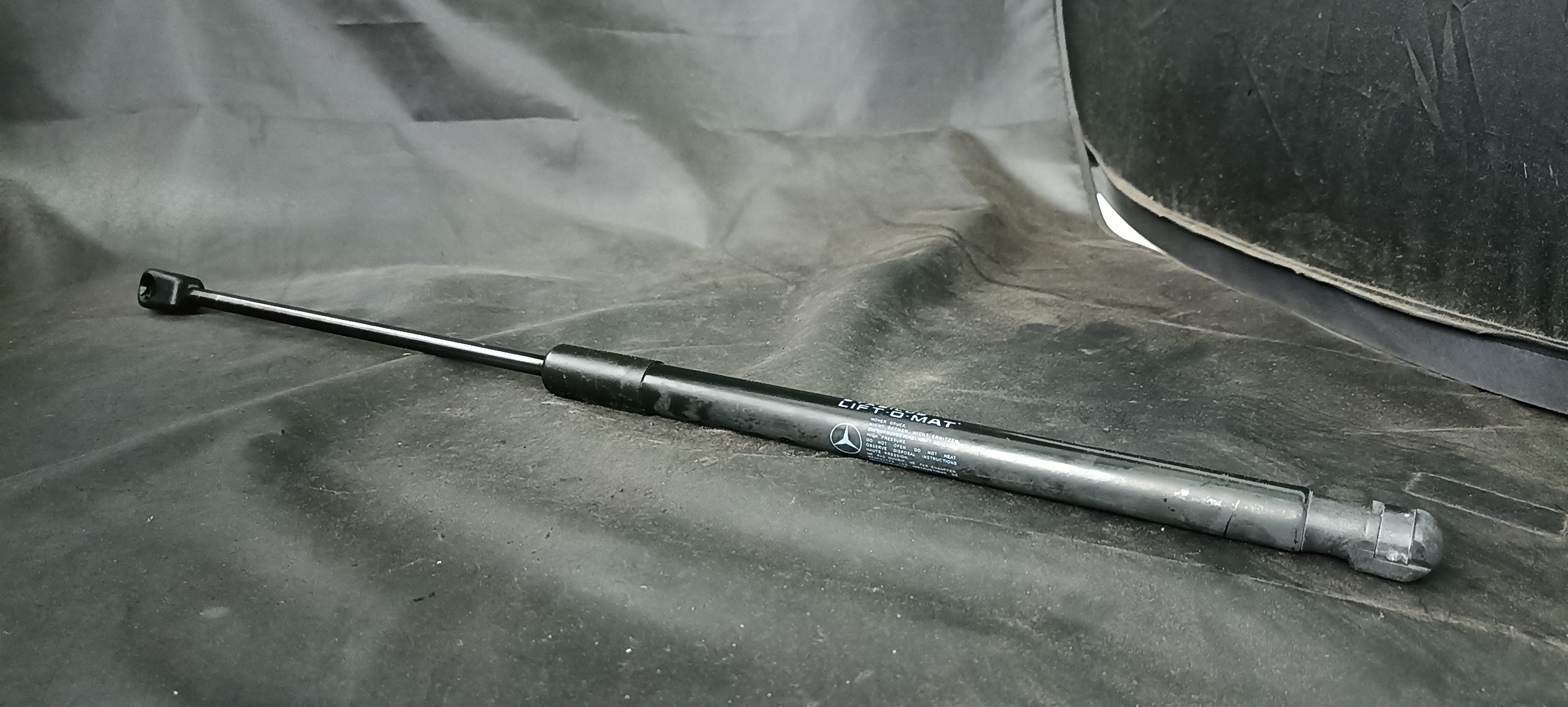 Amortecedor Mala MERCEDES-BENZ A-CLASS (W169) | 04 - 12