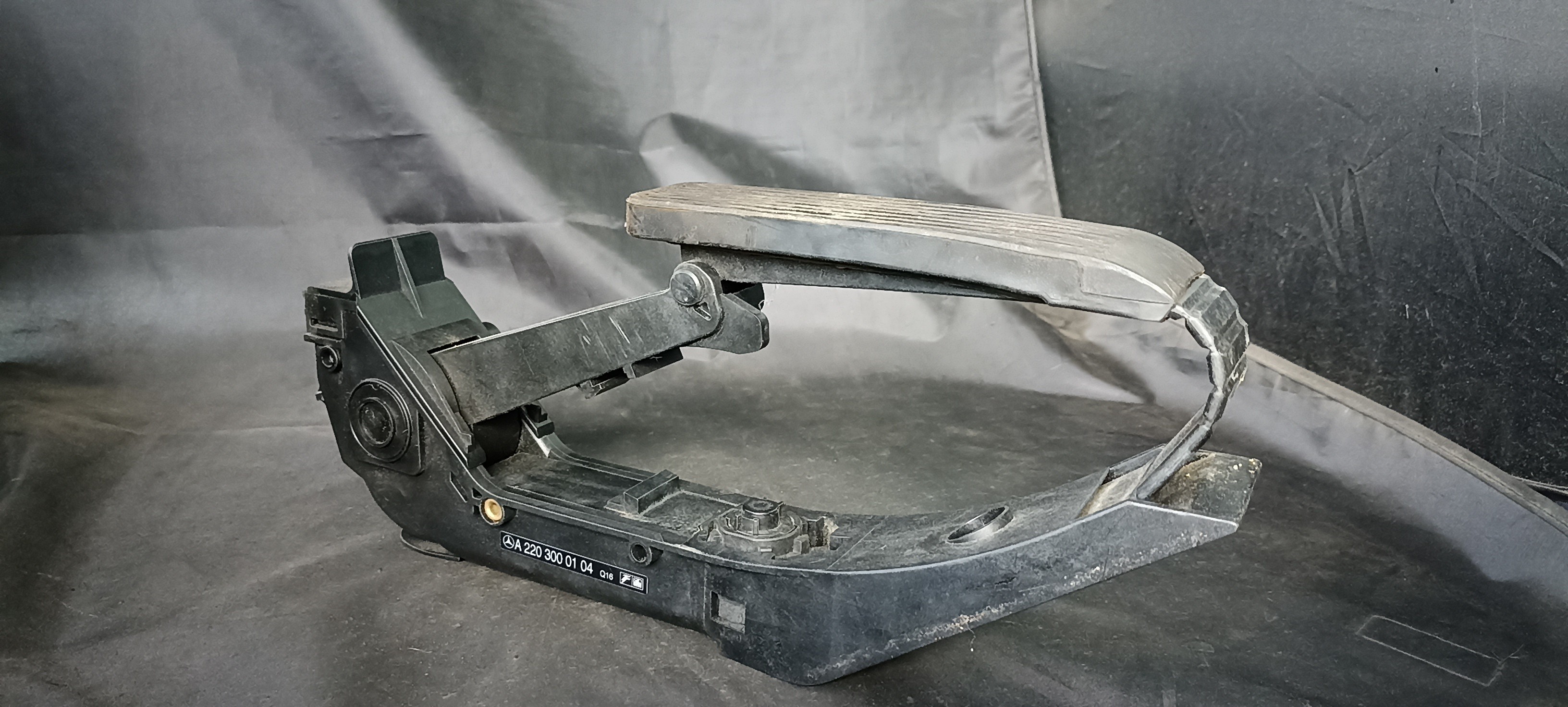 Pedal MERCEDES-BENZ S-CLASS (W220) | 98 - 05
