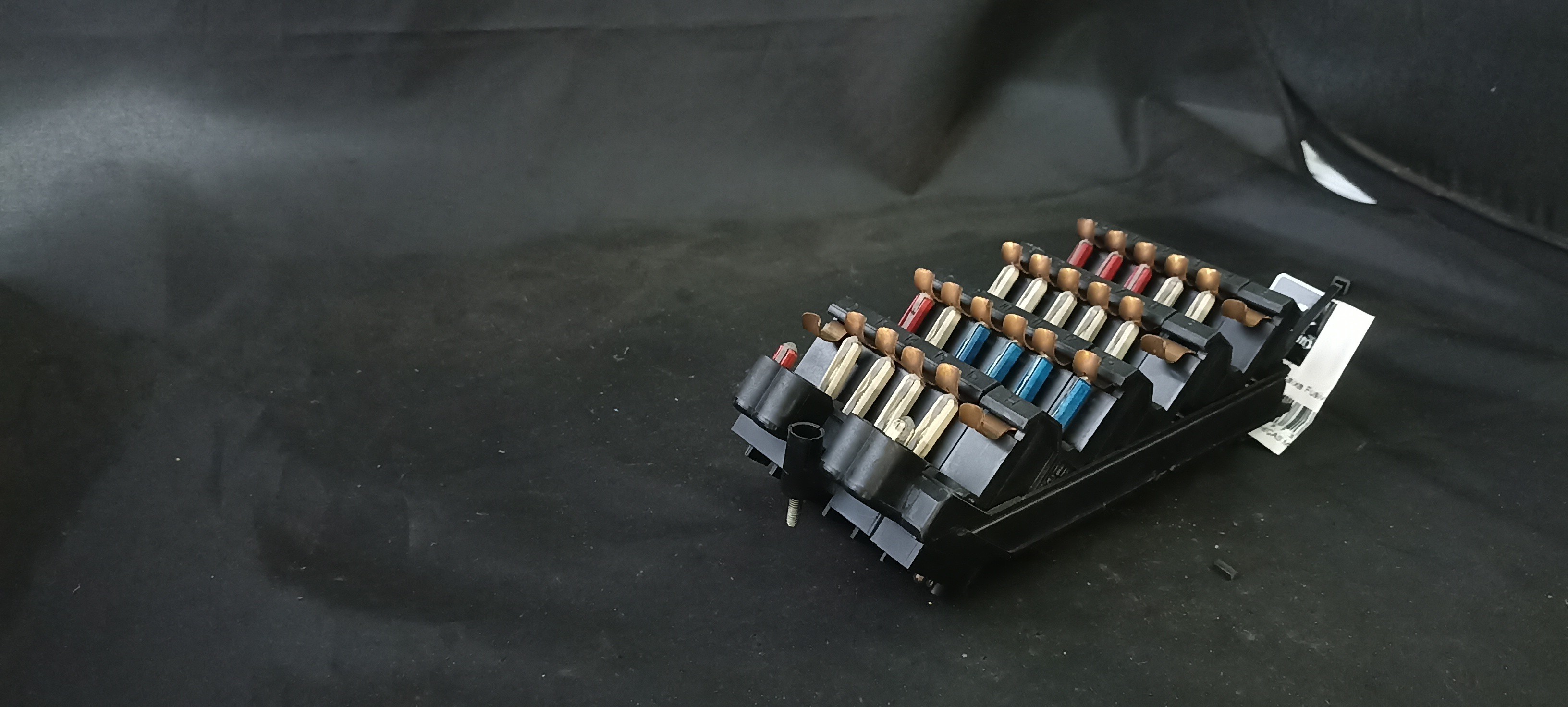 Caixa Fusiveis / SAM MERCEDES-BENZ E-CLASS (W124) | 93 - 96