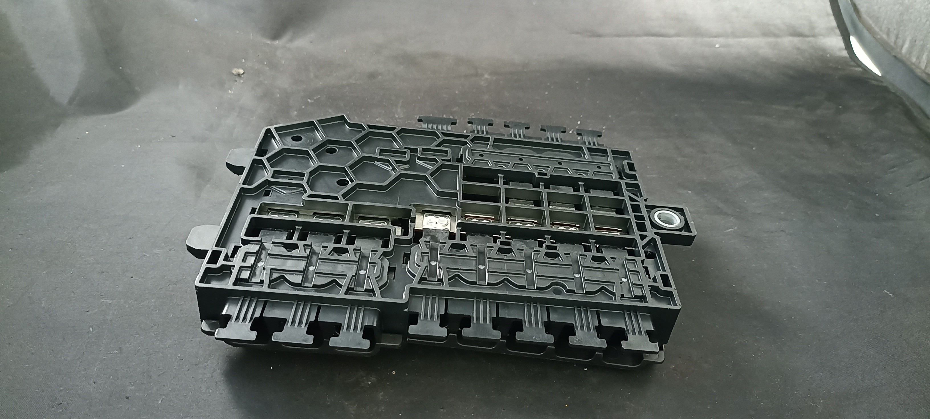 Caixa Fusiveis / SAM MERCEDES-BENZ C-CLASS (W205) | 13 - 