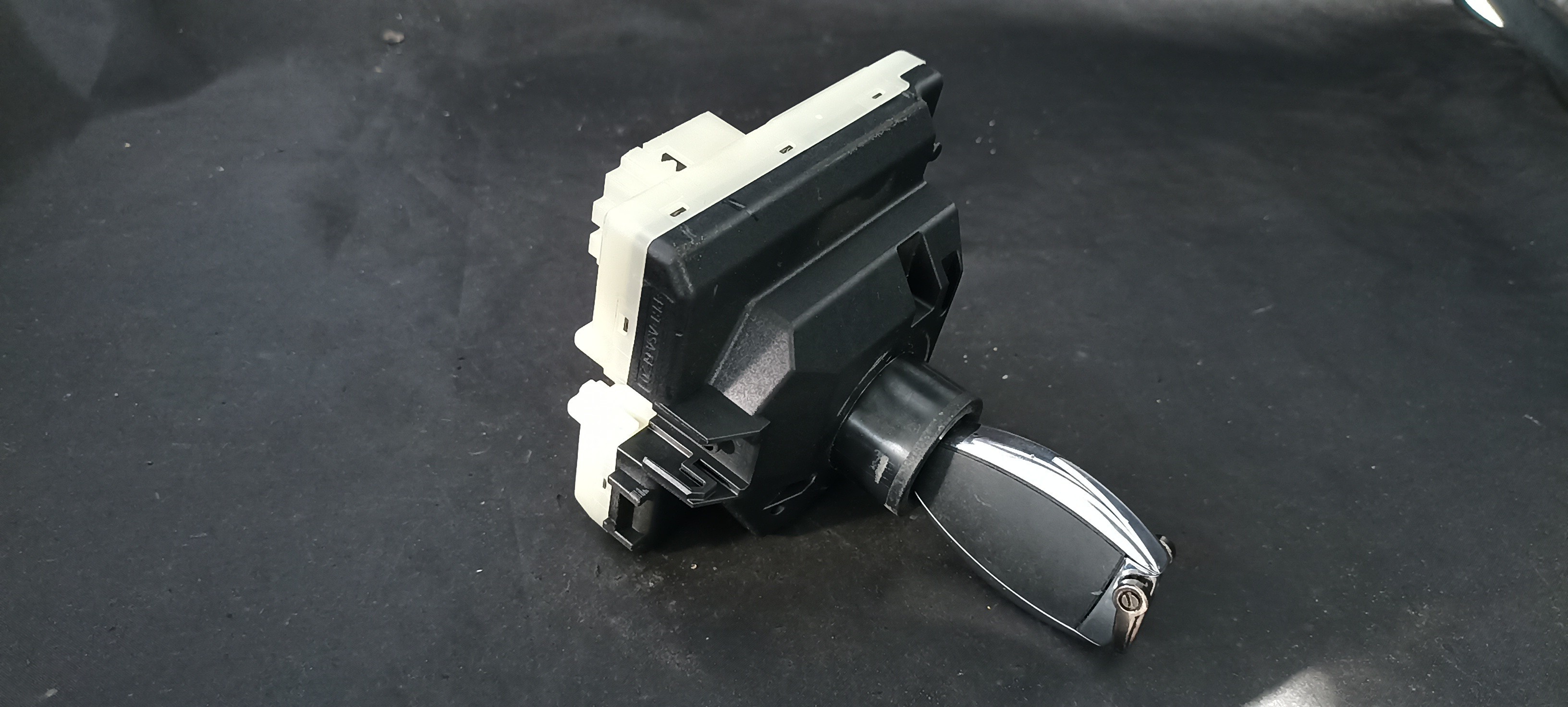 EZS - Interruptor de Ignicao e Partida MERCEDES-BENZ C-CLASS (W205) | 13 - 