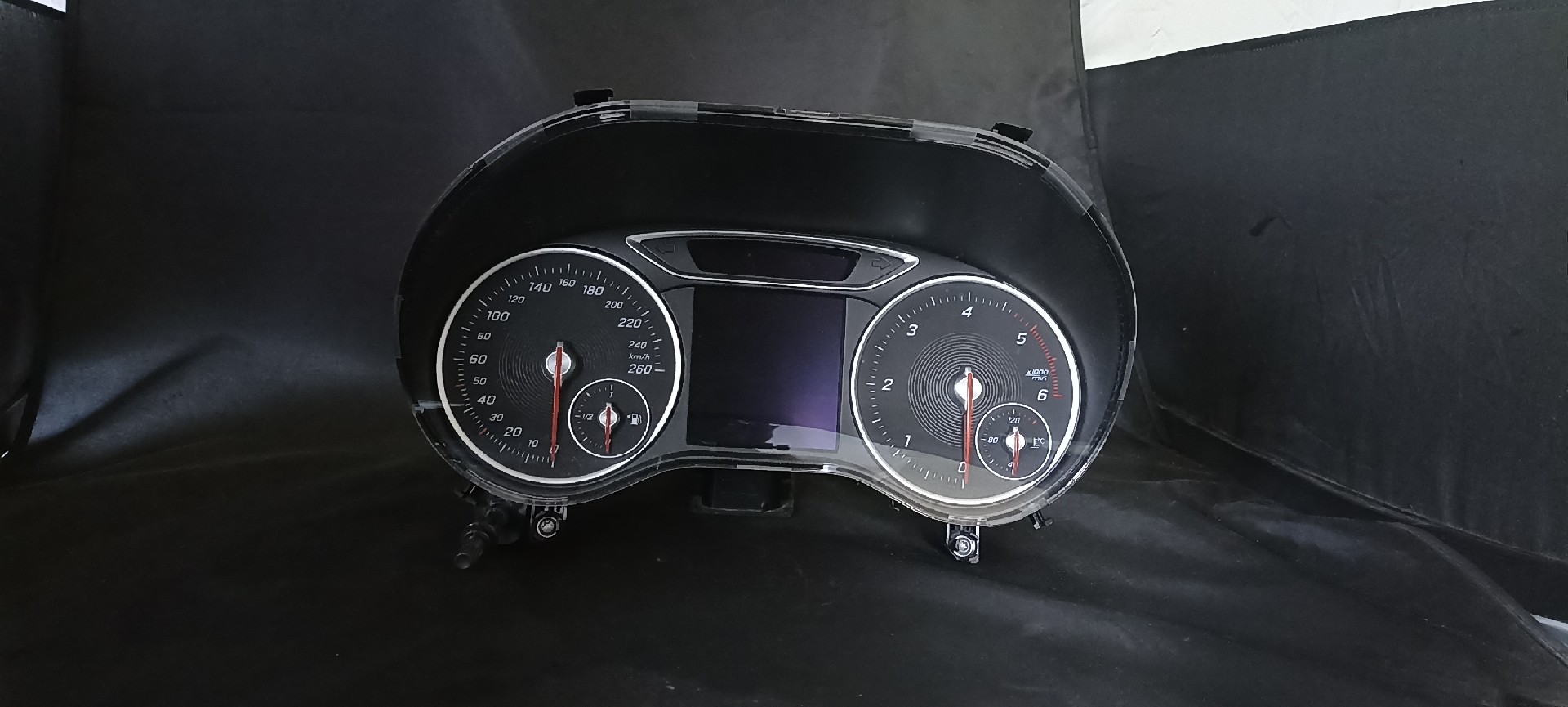 Painel Instrumentos MERCEDES-BENZ A-CLASS (W176) | 12 - 18