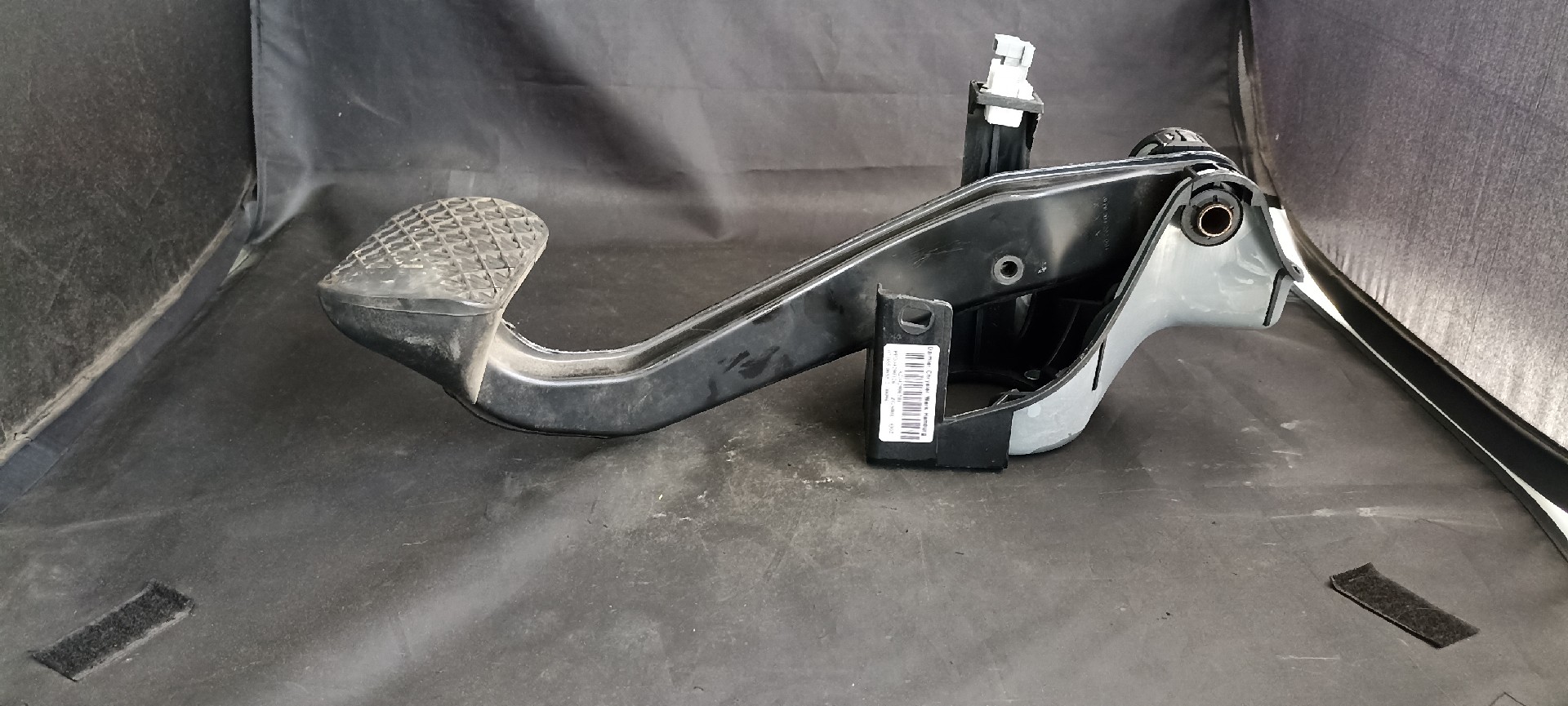 Pedal MERCEDES-BENZ C-CLASS (W204) | 07 - 15