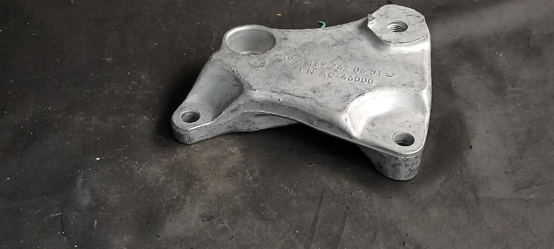 Suporte MERCEDES-BENZ A-CLASS (W169) | 04 - 12