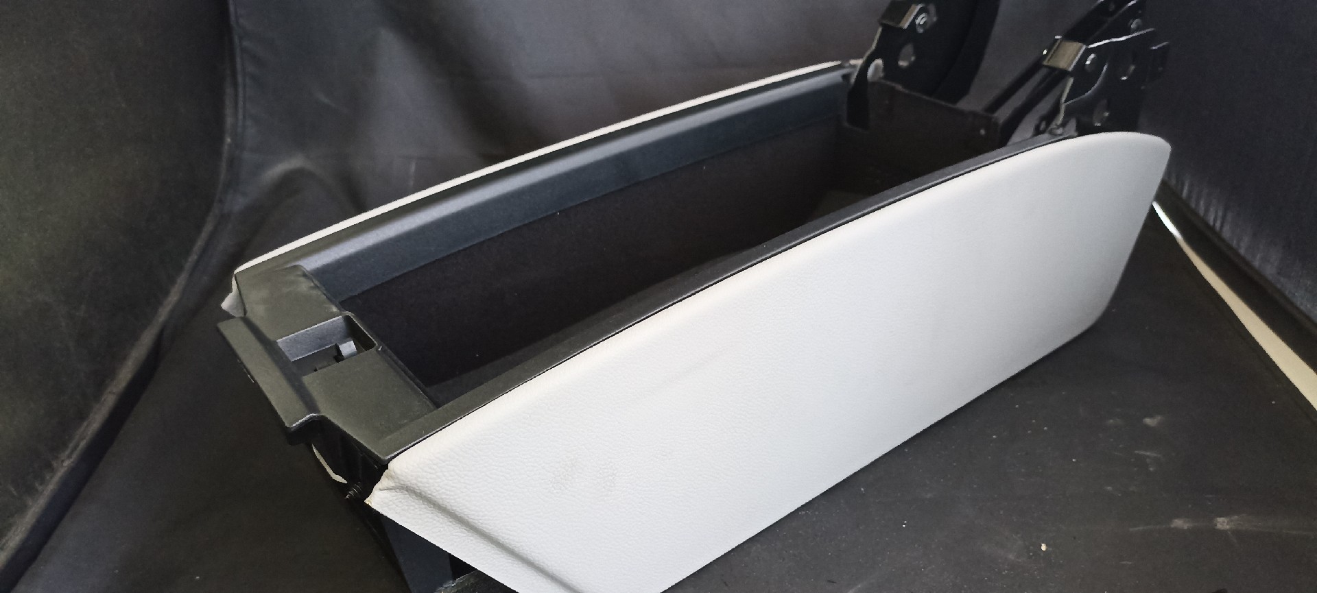 Apoio Braço MERCEDES-BENZ SL (R230) | 01 - 12