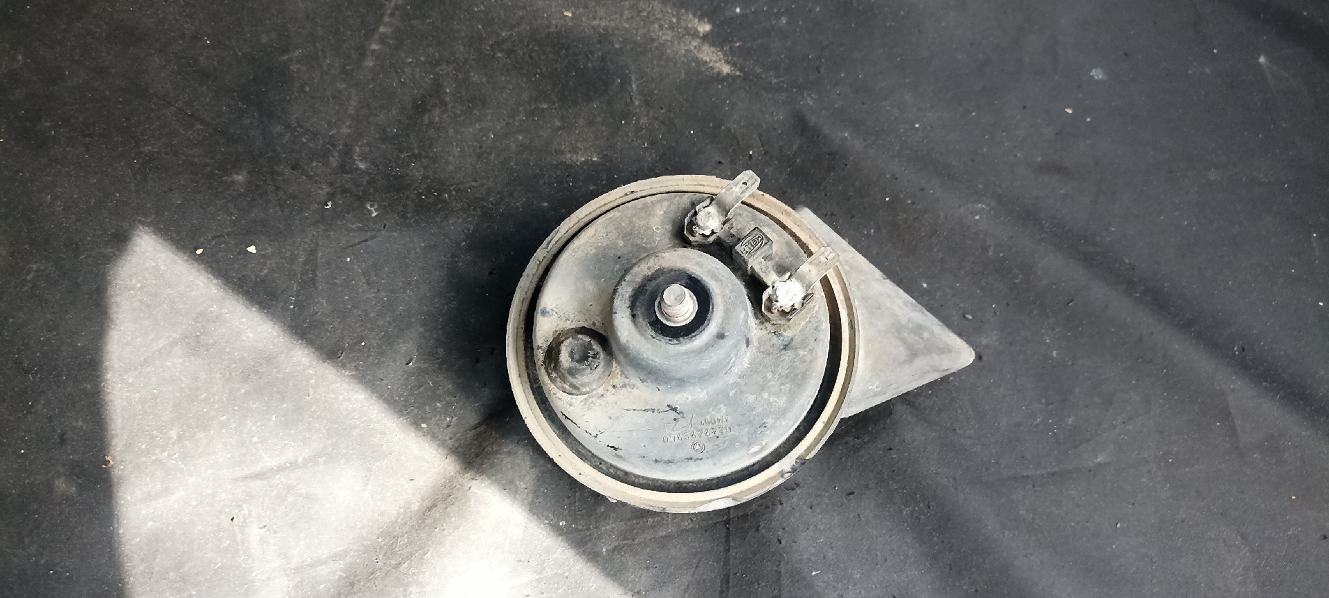 Buzina MERCEDES-BENZ E-CLASS (W210) | 95 - 03