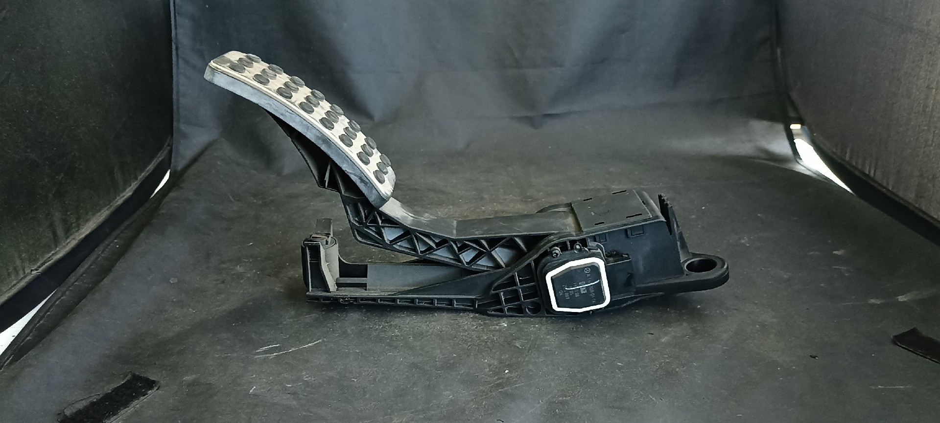 Pedal MERCEDES-BENZ R-CLASS (W251, V251) | 05 - 17
