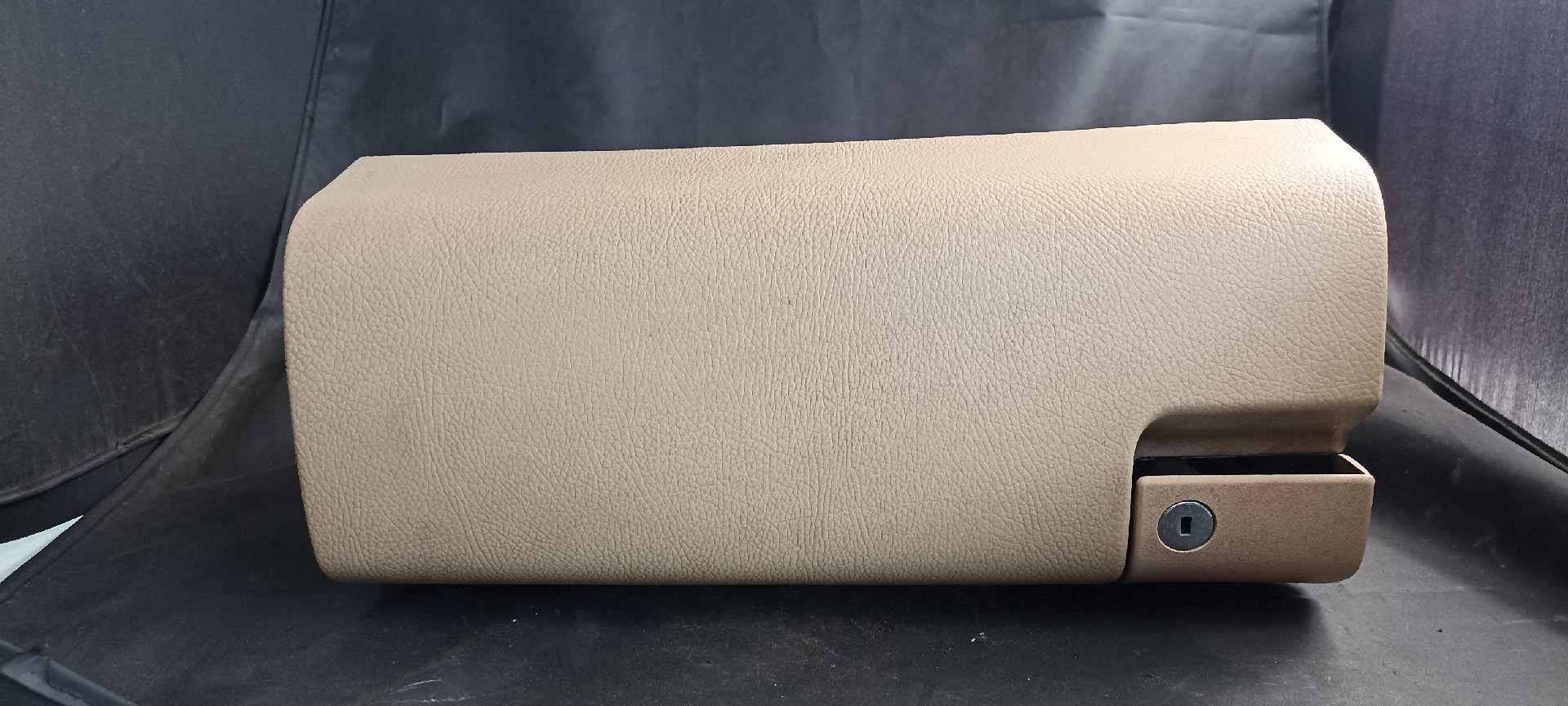 Porta Luvas MERCEDES-BENZ E-CLASS (W210) | 95 - 03