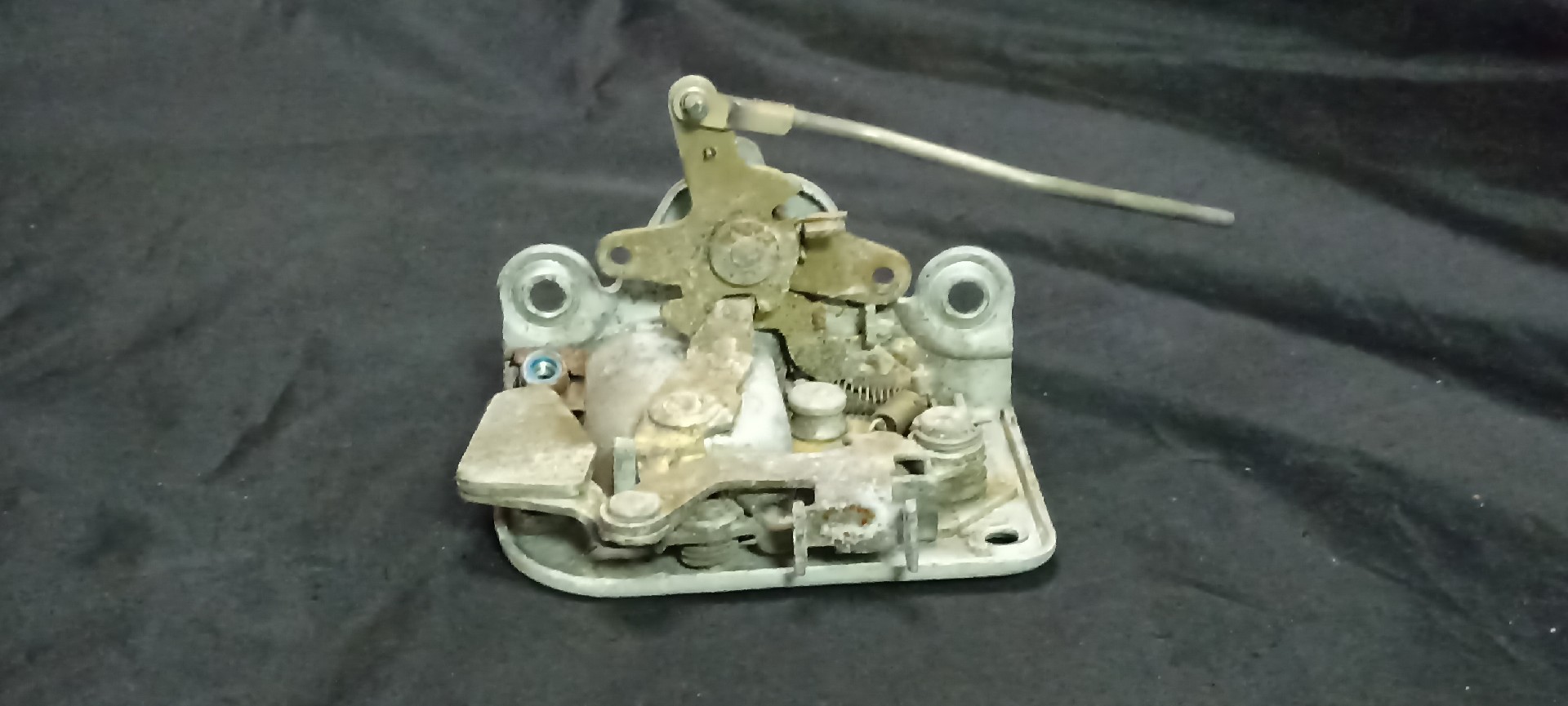 Fecho Porta MERCEDES-BENZ S-CLASS três volumes (W108, W109) | 66 - 72