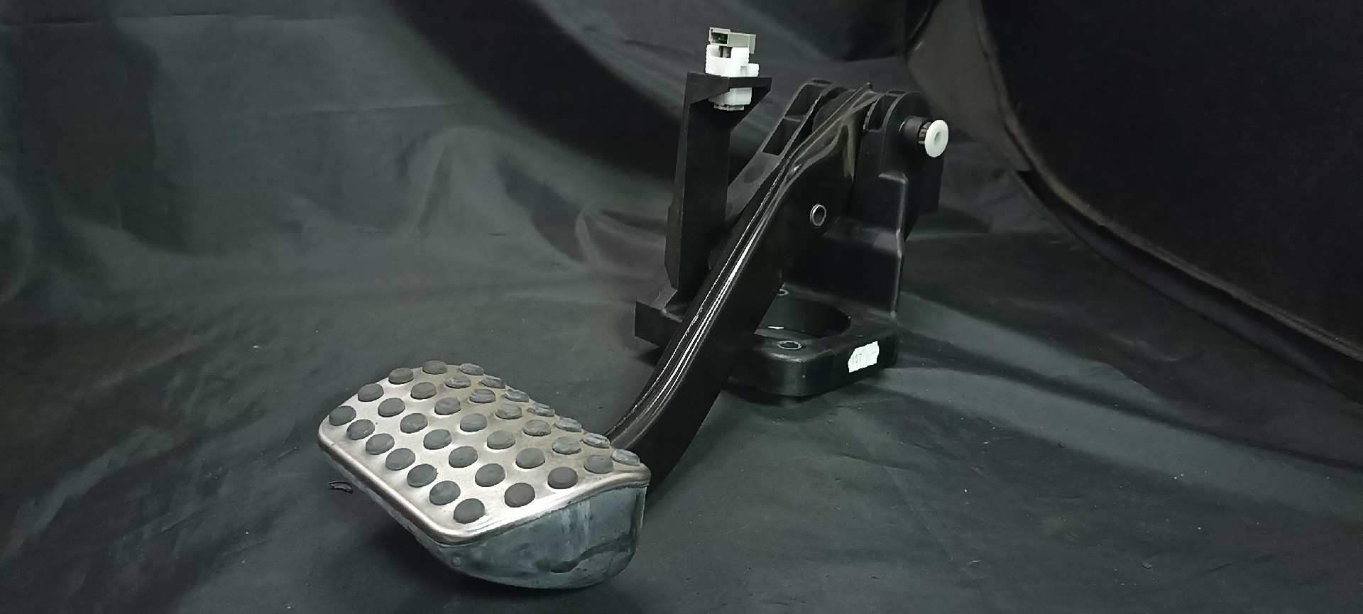 Pedal MERCEDES-BENZ SLK (R172) | 11 - 