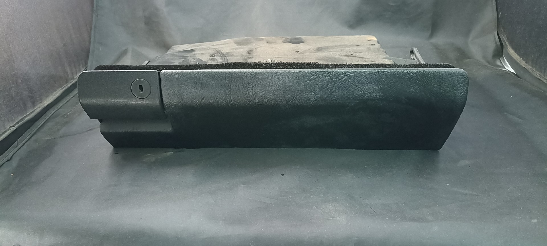 Porta Luvas MERCEDES-BENZ C-CLASS (W202) | 93 - 00