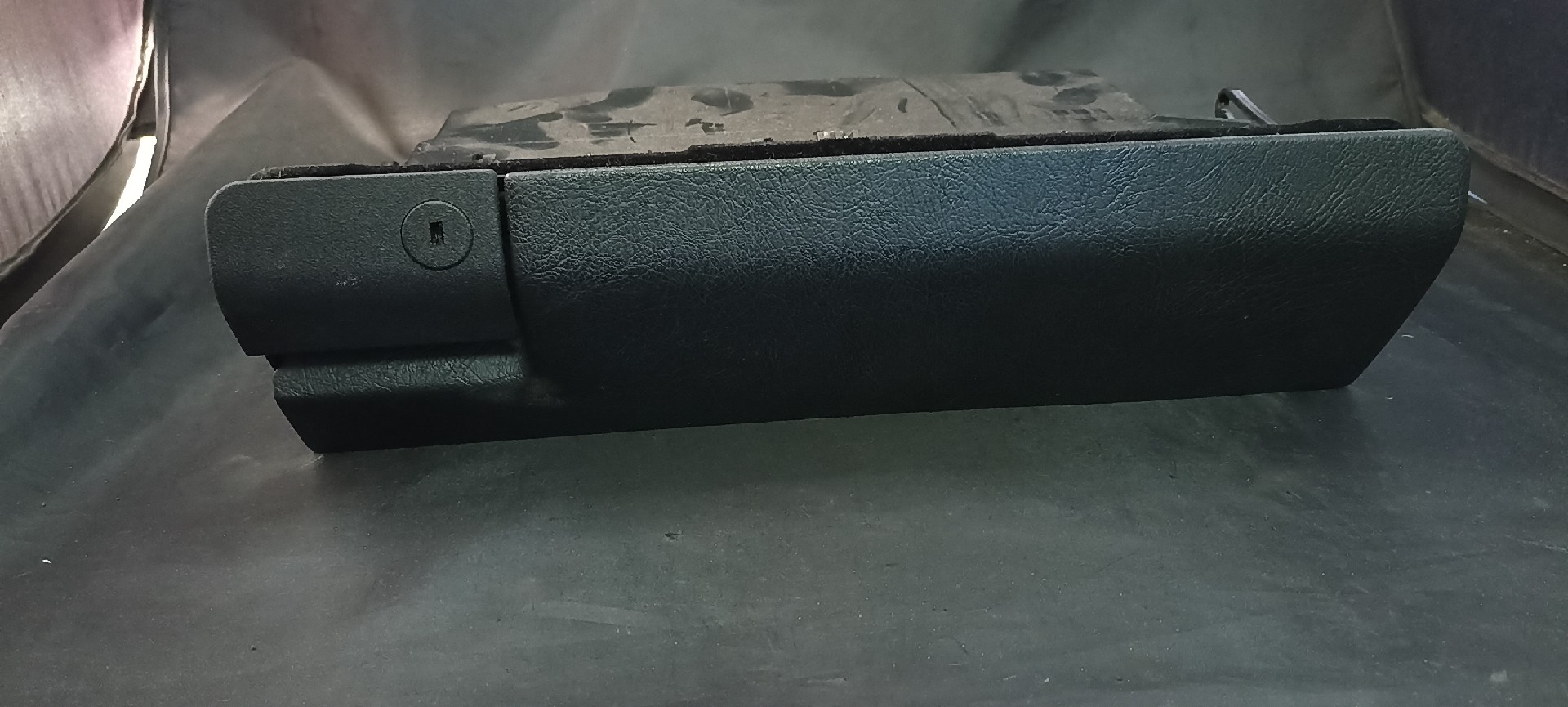 Porta Luvas MERCEDES-BENZ C-CLASS (W202) | 93 - 00