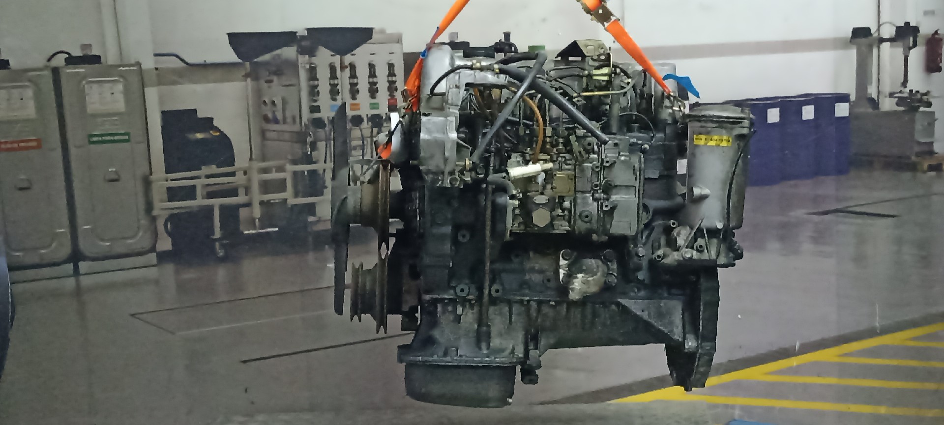 Motor MERCEDES-BENZ TRÊS VOLUMES (W123) | 76 - 85