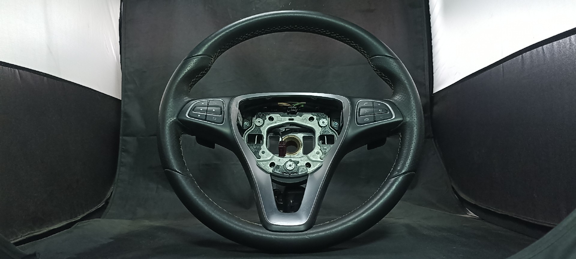 volant MERCEDES-BENZ A-CLASS (W176) | 12 - 18